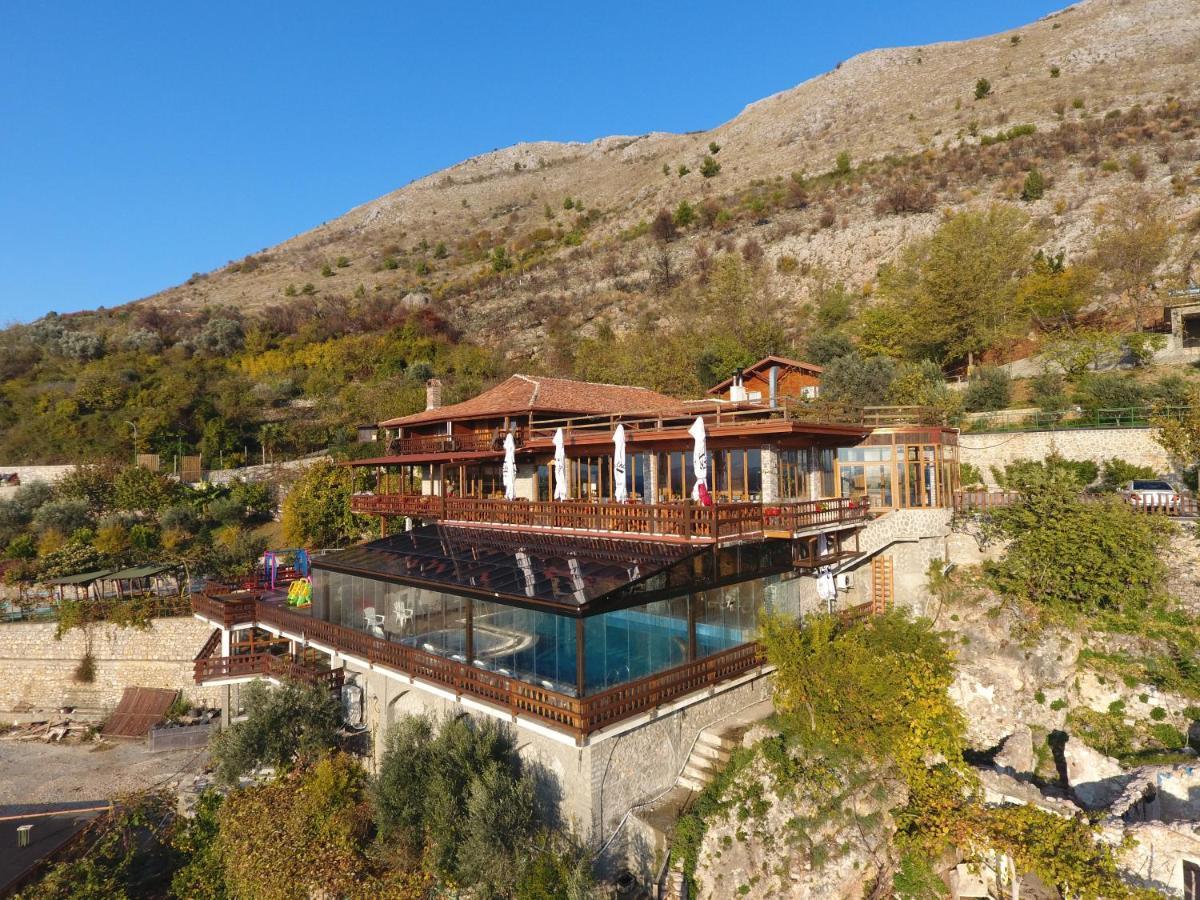 Hotel Wooden House Shkodra Exterior foto